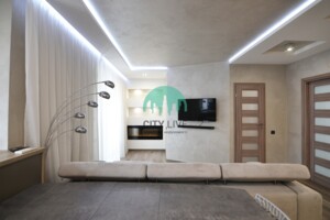 Продажа трехкомнатной квартиры в Ивано-Франковске, на ул. Владимира Великого 14, район Центр фото 2