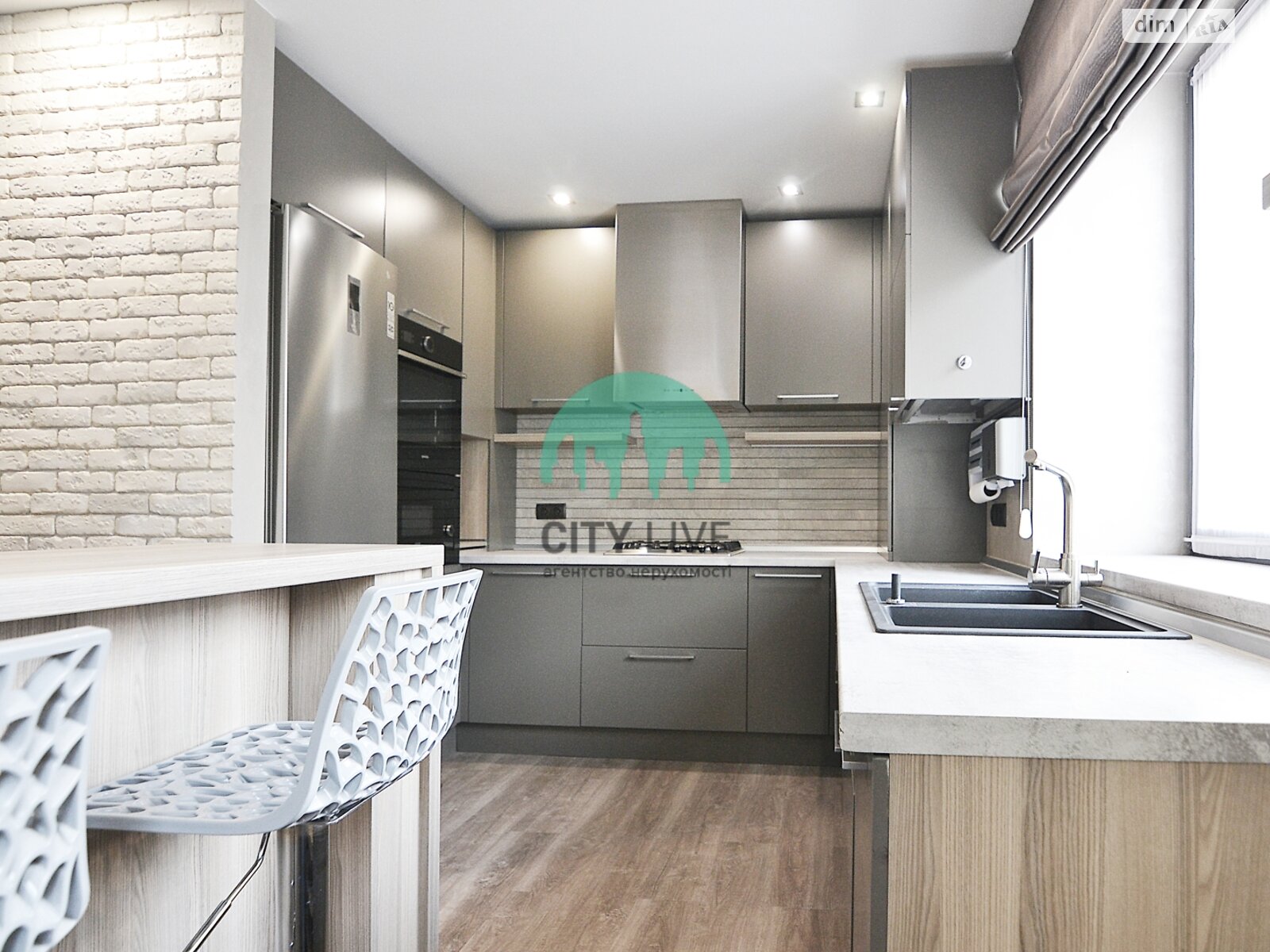 Продажа трехкомнатной квартиры в Ивано-Франковске, на ул. Владимира Великого 14, район Центр фото 1