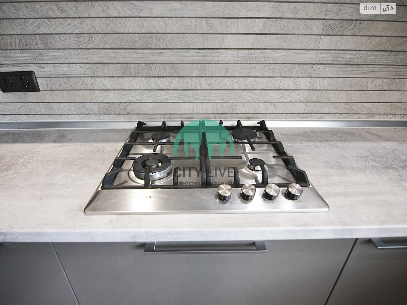 Продажа трехкомнатной квартиры в Ивано-Франковске, на ул. Владимира Великого 14, район Центр фото 1