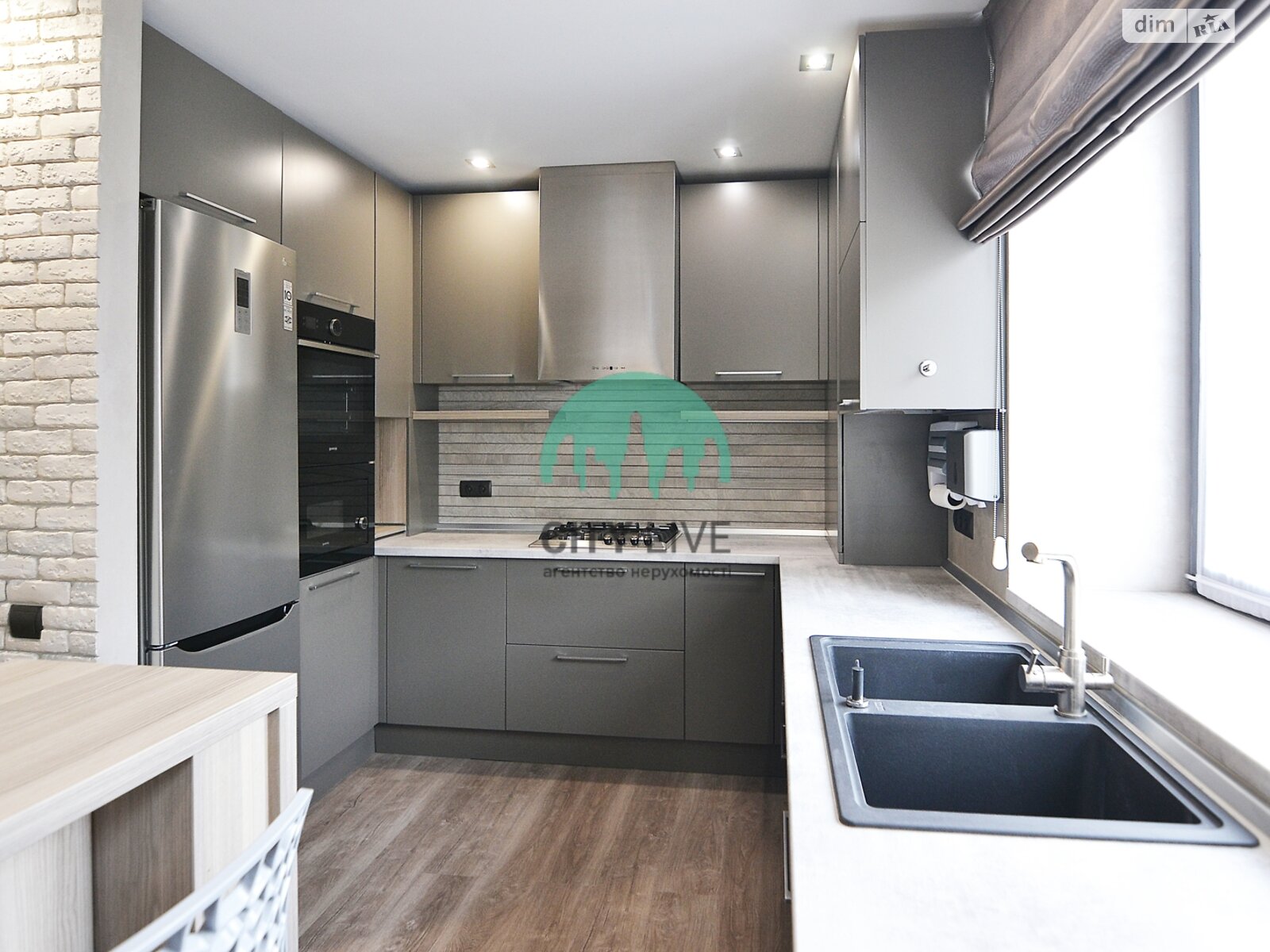 Продажа трехкомнатной квартиры в Ивано-Франковске, на ул. Владимира Великого 14, район Центр фото 1