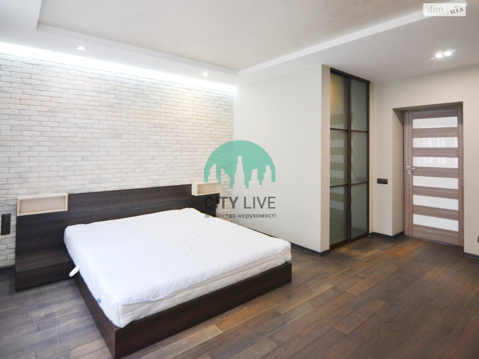 Продажа трехкомнатной квартиры в Ивано-Франковске, на ул. Владимира Великого 14, район Центр фото 1