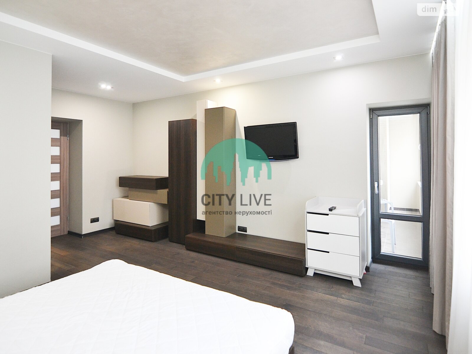 Продажа трехкомнатной квартиры в Ивано-Франковске, на ул. Владимира Великого 14, район Центр фото 1