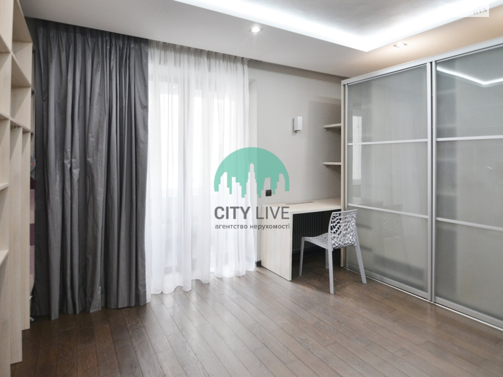 Продажа трехкомнатной квартиры в Ивано-Франковске, на ул. Владимира Великого 14, район Центр фото 1