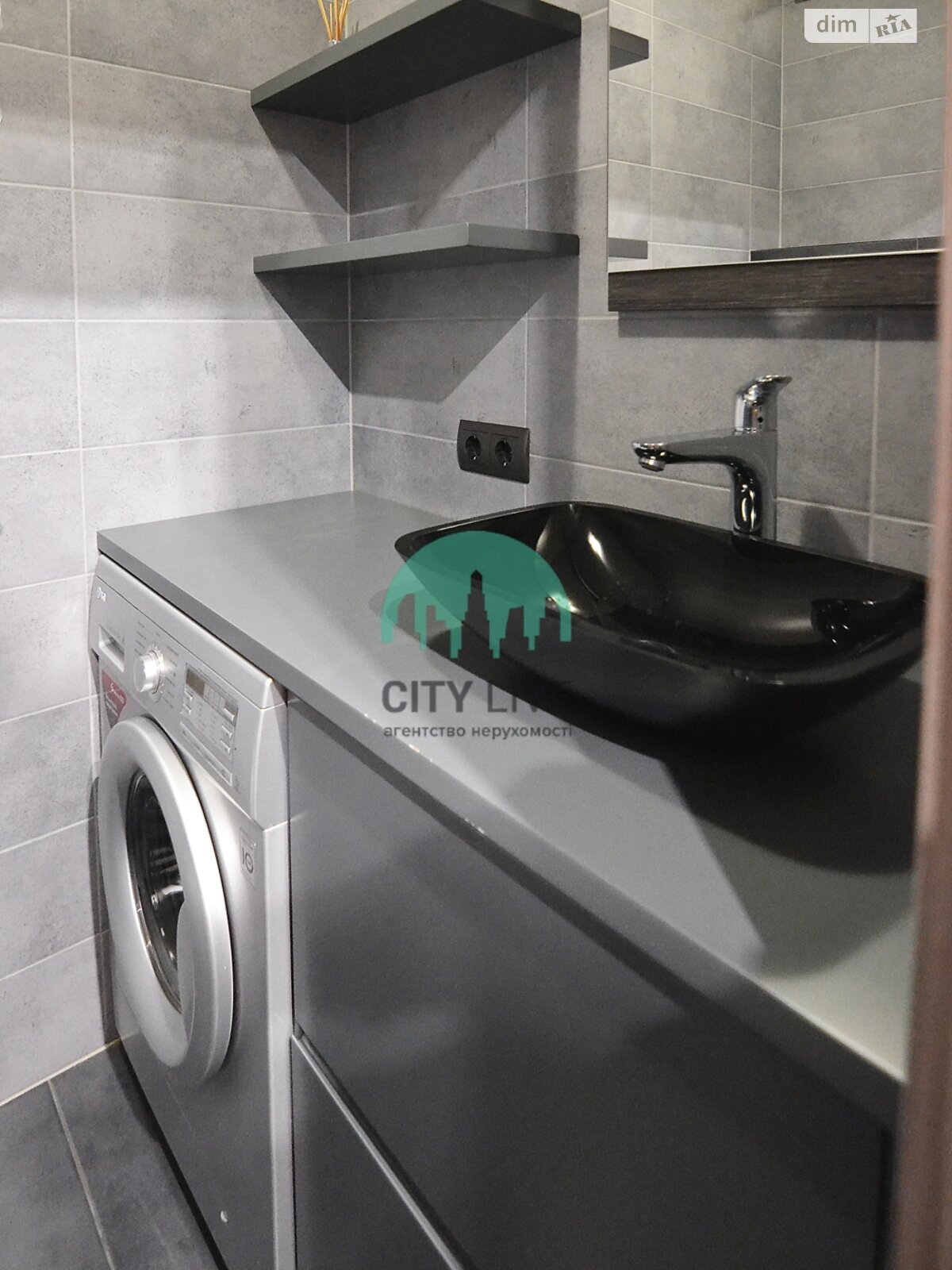 Продажа трехкомнатной квартиры в Ивано-Франковске, на ул. Владимира Великого 14, район Центр фото 1