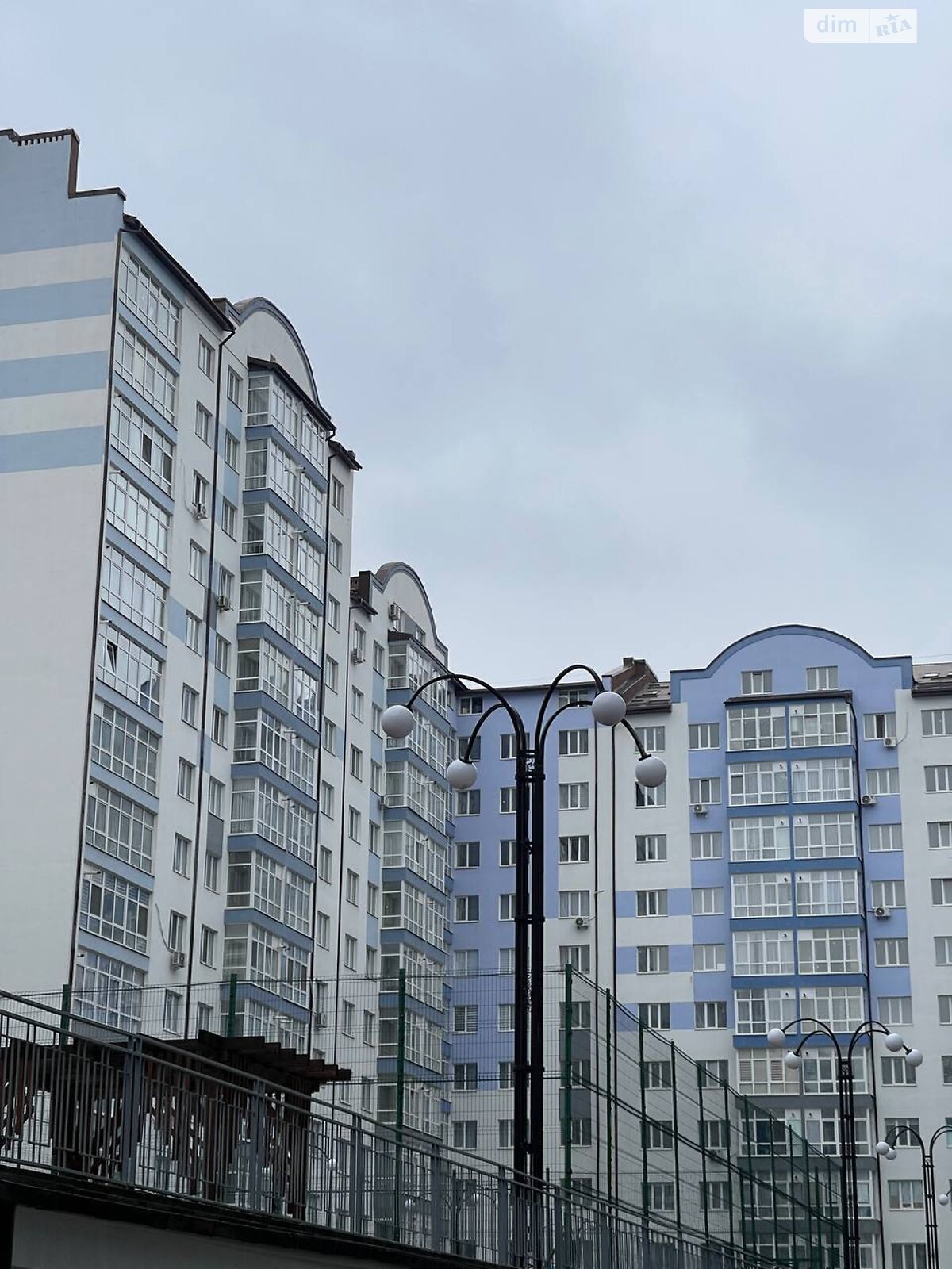 Продаж двокімнатної квартири в Івано-Франківську, на вул. Височана Семена, кв. 41, район Центр фото 1 Продаж двокімнатної квартири в Івано-Франківську, на вул. Височана Семена, кв. 41, район Центр фото 1