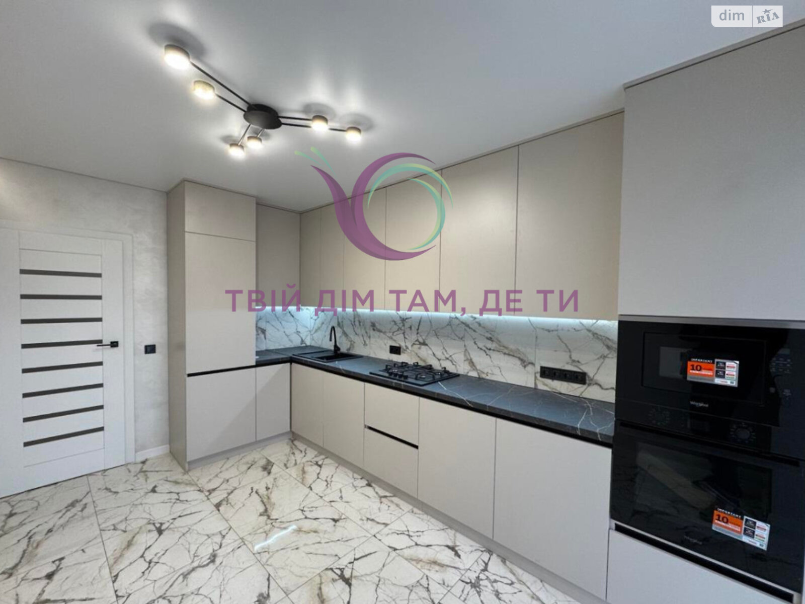 Продажа однокомнатной квартиры в Ивано-Франковске, на ул. Высочана Семена 18, район Центр фото 1 Продажа однокомнатной квартиры в Ивано-Франковске, на ул. Высочана Семена 18, район Центр фото 1
