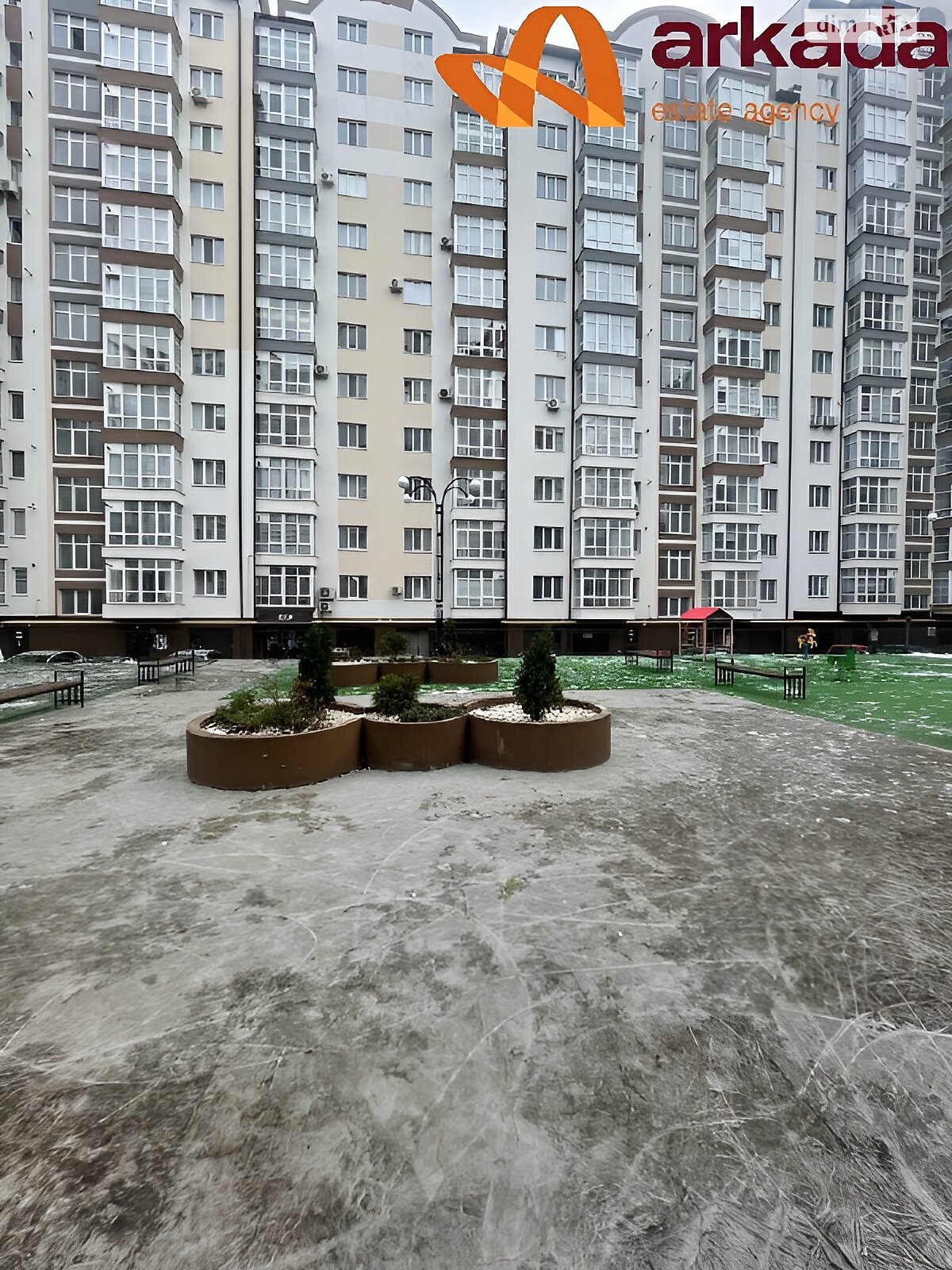 Продажа двухкомнатной квартиры в Ивано-Франковске, на ул. Высочана Семена 18, район Центр фото 1 Продажа двухкомнатной квартиры в Ивано-Франковске, на ул. Высочана Семена 18, район Центр фото 1