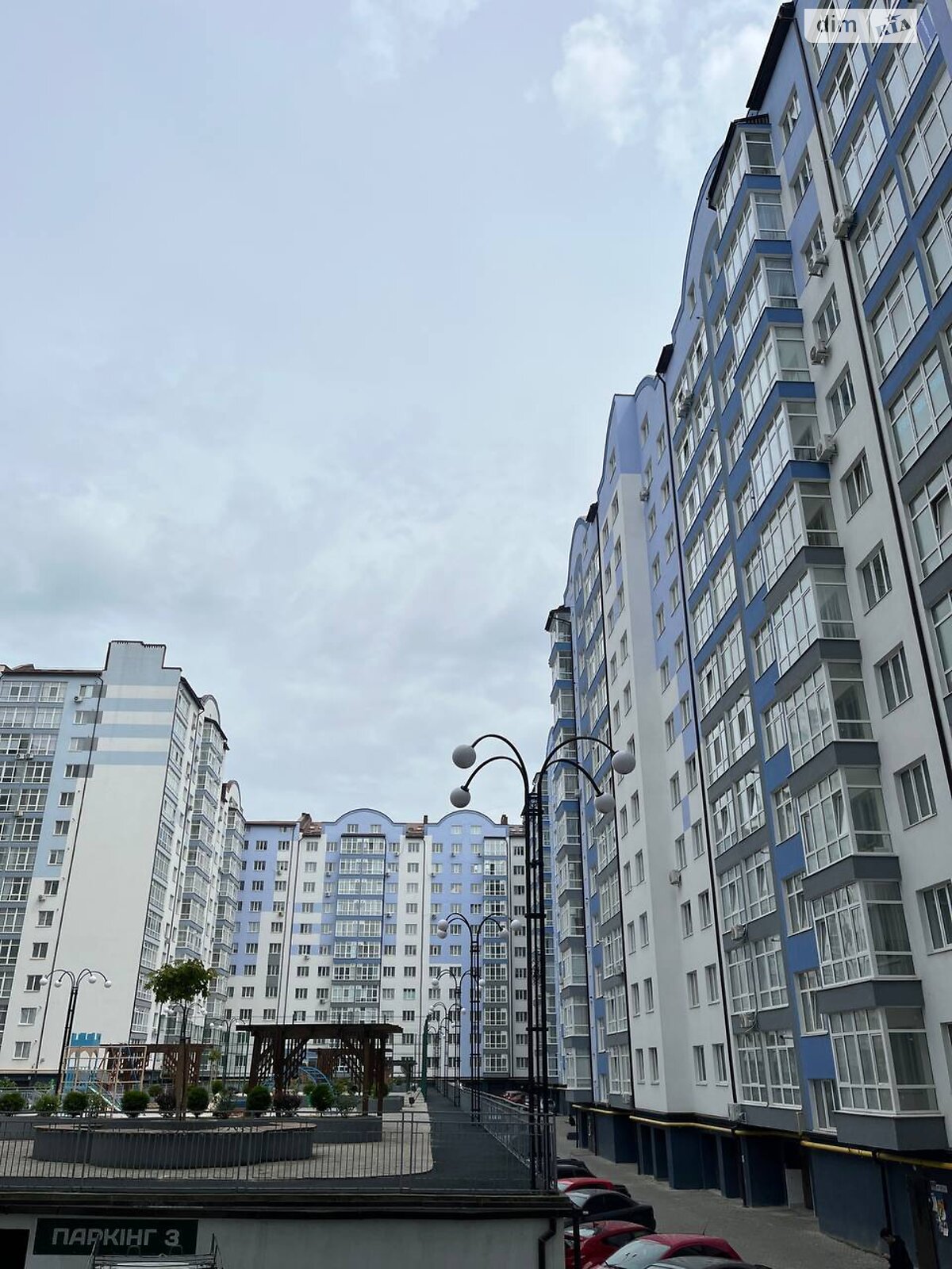 Продаж трикімнатної квартири в Івано-Франківську, на вул. Височана Семена, район Центр фото 1 Продаж трикімнатної квартири в Івано-Франківську, на вул. Височана Семена, район Центр фото 1