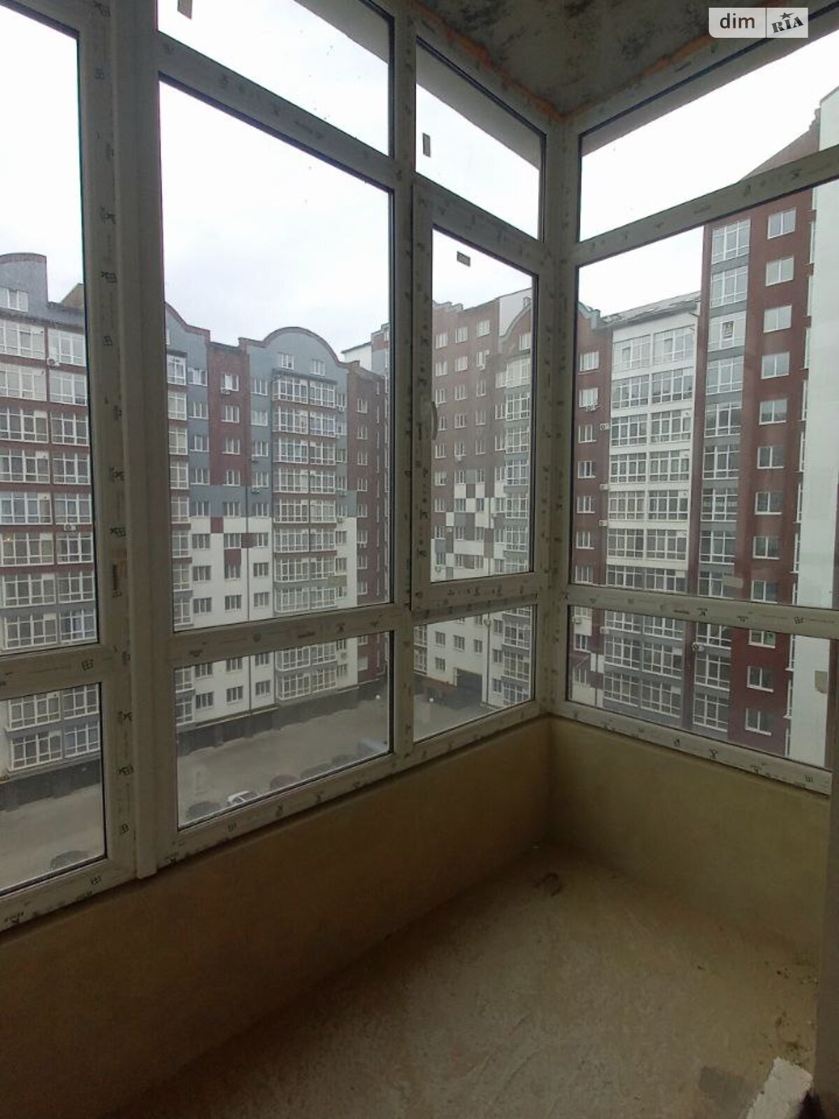 Продаж однокімнатної квартири в Івано-Франківську, на вул. Височана Семена 18, район Центр фото 1 Продаж однокімнатної квартири в Івано-Франківську, на вул. Височана Семена 18, район Центр фото 1