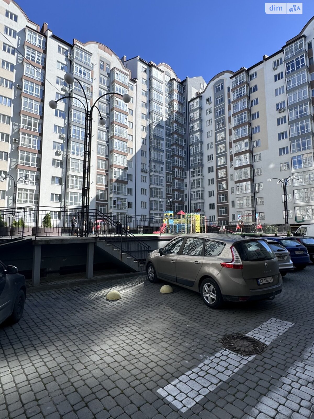 Продажа двухкомнатной квартиры в Ивано-Франковске, на ул. Высочана Семена 18 корпус 29, район Центр фото 1 Продажа двухкомнатной квартиры в Ивано-Франковске, на ул. Высочана Семена 18 корпус 29, район Центр фото 1