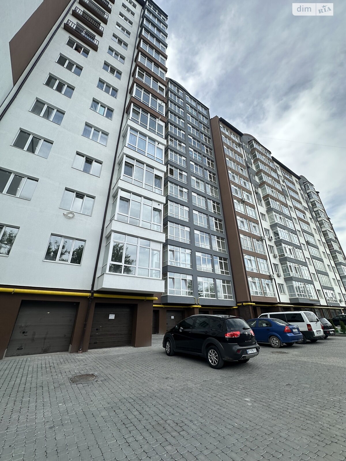 Продаж однокімнатної квартири в Івано-Франківську, на вул. Височана Семена, район Центр фото 1 Продаж однокімнатної квартири в Івано-Франківську, на вул. Височана Семена, район Центр фото 1