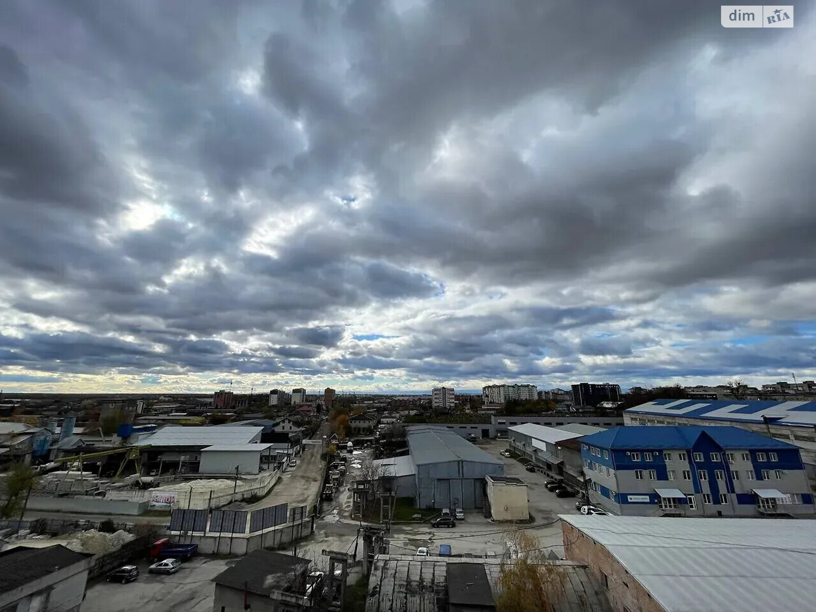 Продажа двухкомнатной квартиры в Ивано-Франковске, на ул. Высочана Семена 18 корпус 18, район Центр фото 1 Продажа двухкомнатной квартиры в Ивано-Франковске, на ул. Высочана Семена 18 корпус 18, район Центр фото 1