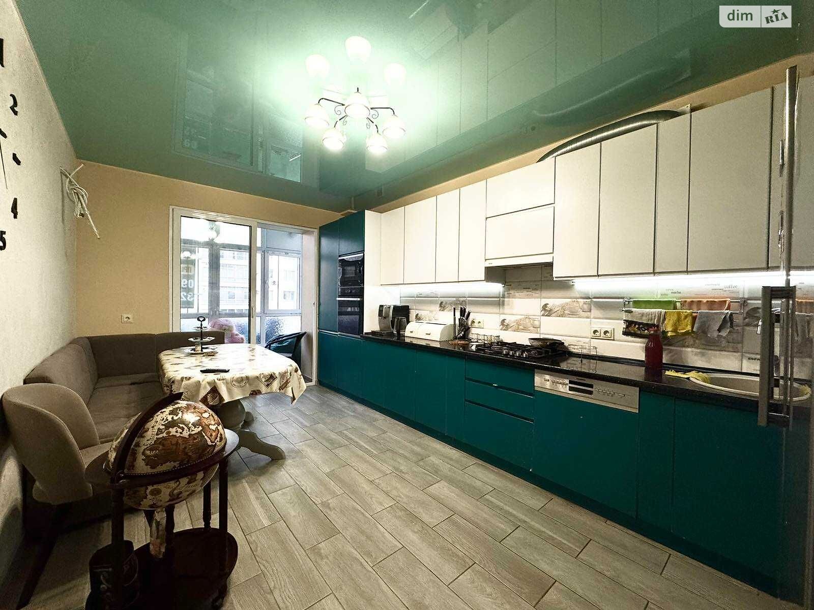 Продажа двухкомнатной квартиры в Ивано-Франковске, на ул. Высочана Семена 18, район Центр фото 1 Продажа двухкомнатной квартиры в Ивано-Франковске, на ул. Высочана Семена 18, район Центр фото 1