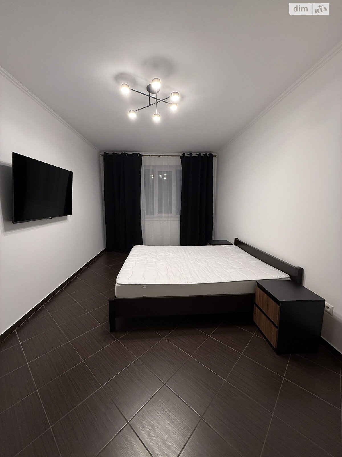 Продажа двухкомнатной квартиры в Ивано-Франковске, на ул. Высочана Семена 18, район Центр фото 1