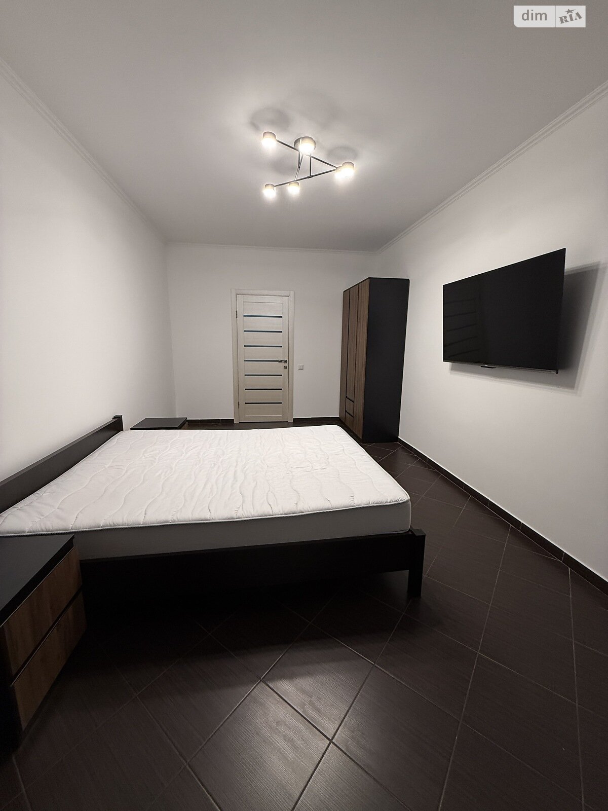 Продажа двухкомнатной квартиры в Ивано-Франковске, на ул. Высочана Семена 18, район Центр фото 1