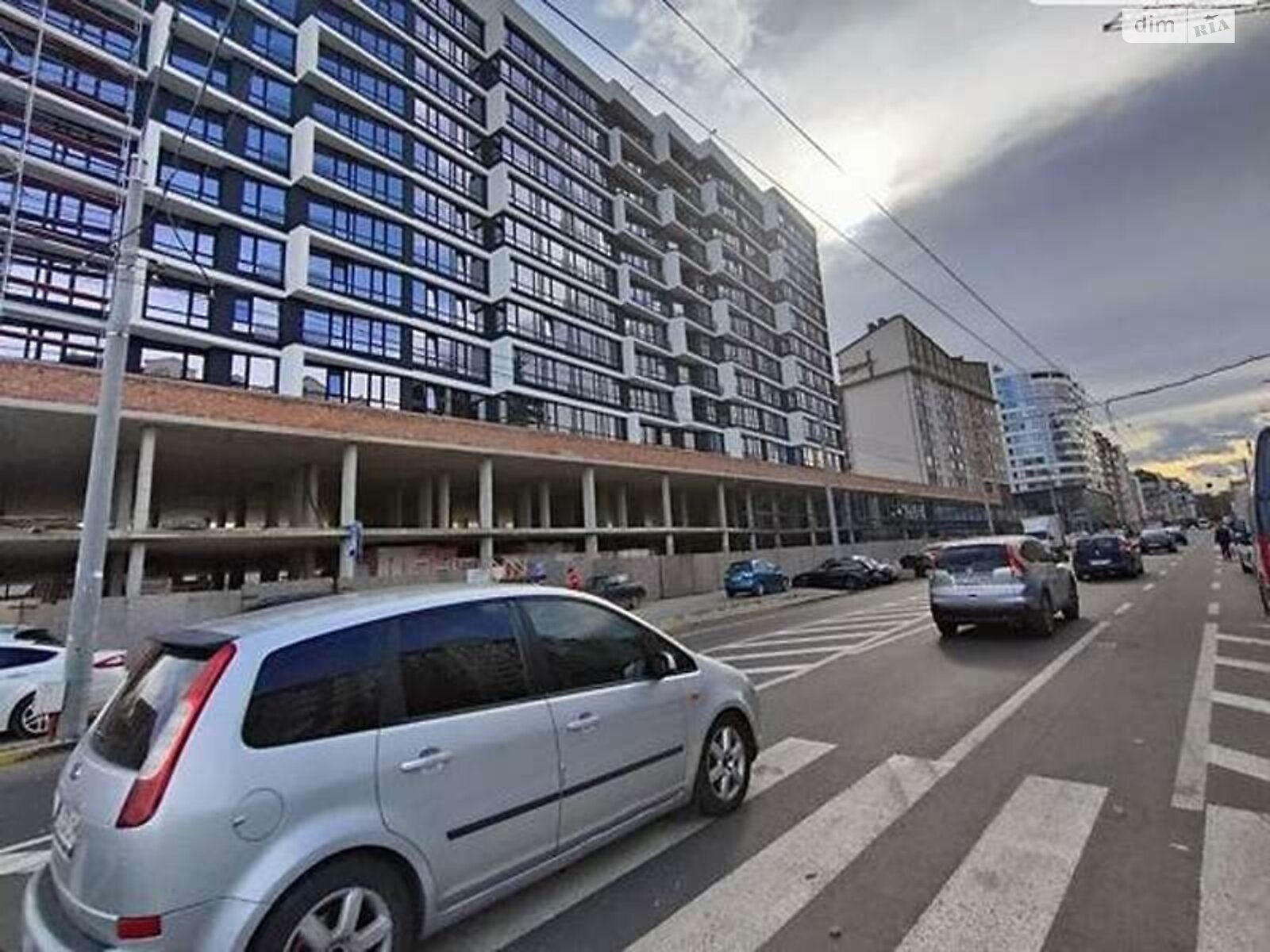 Продажа двухкомнатной квартиры в Ивано-Франковске, на бул. Южный, район Центр фото 1 Продажа двухкомнатной квартиры в Ивано-Франковске, на бул. Южный, район Центр фото 1