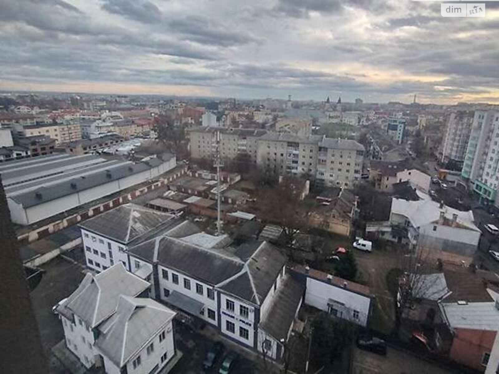 Продажа двухкомнатной квартиры в Ивано-Франковске, на бул. Южный, район Центр фото 1 Продажа двухкомнатной квартиры в Ивано-Франковске, на бул. Южный, район Центр фото 1