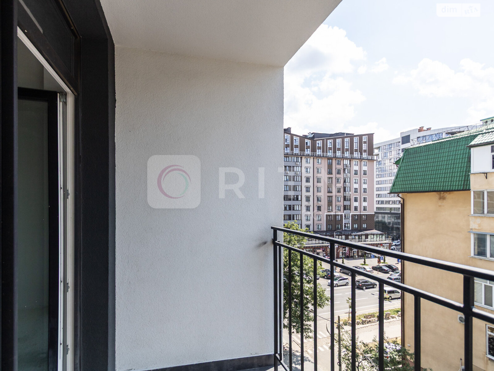 Продажа двухкомнатной квартиры в Ивано-Франковске, на бул. Южный, район Центр фото 1 Продажа двухкомнатной квартиры в Ивано-Франковске, на бул. Южный, район Центр фото 1