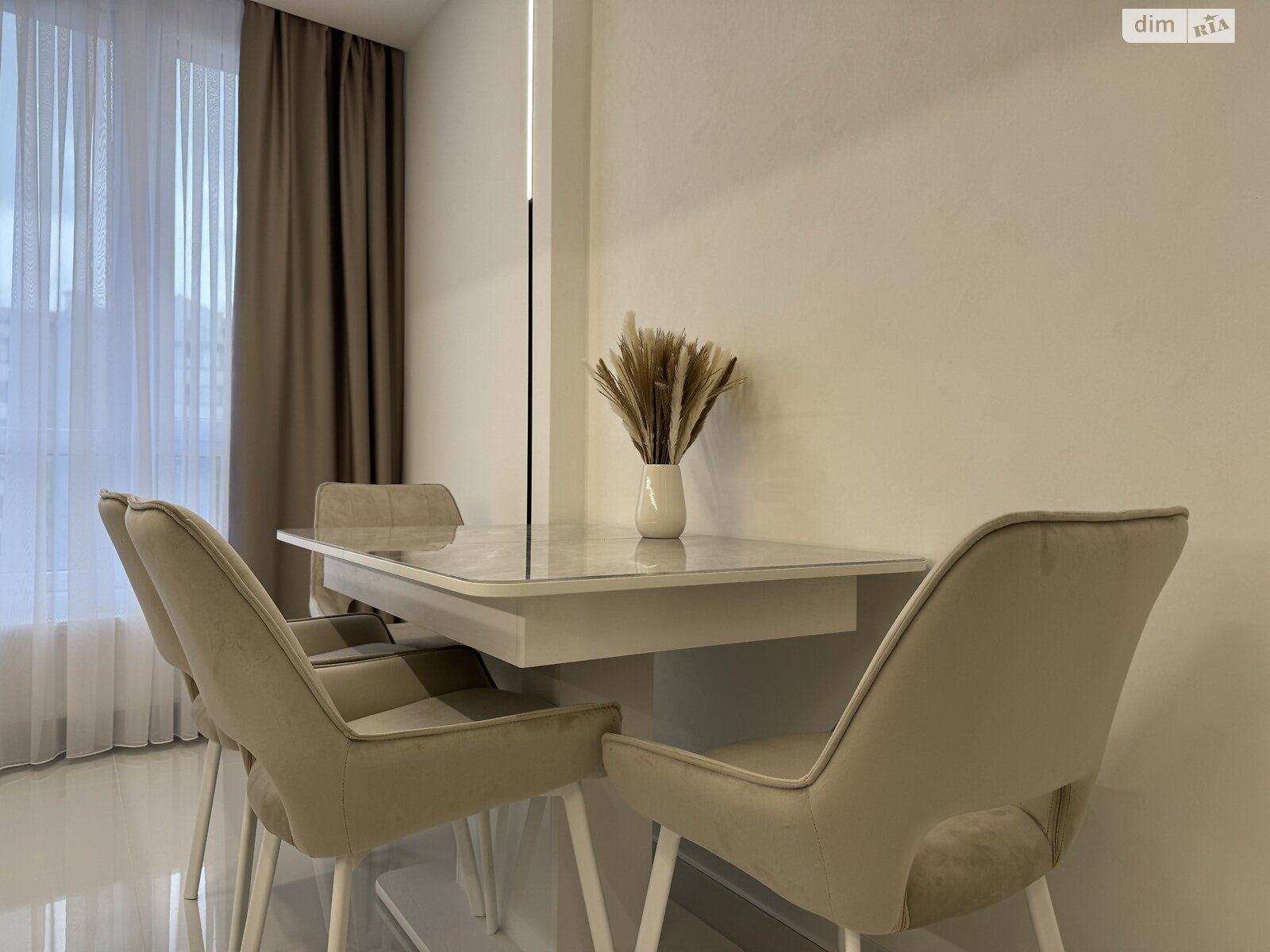 Продаж двокімнатної квартири в Івано-Франківську, на бул. Південний, район Центр фото 1