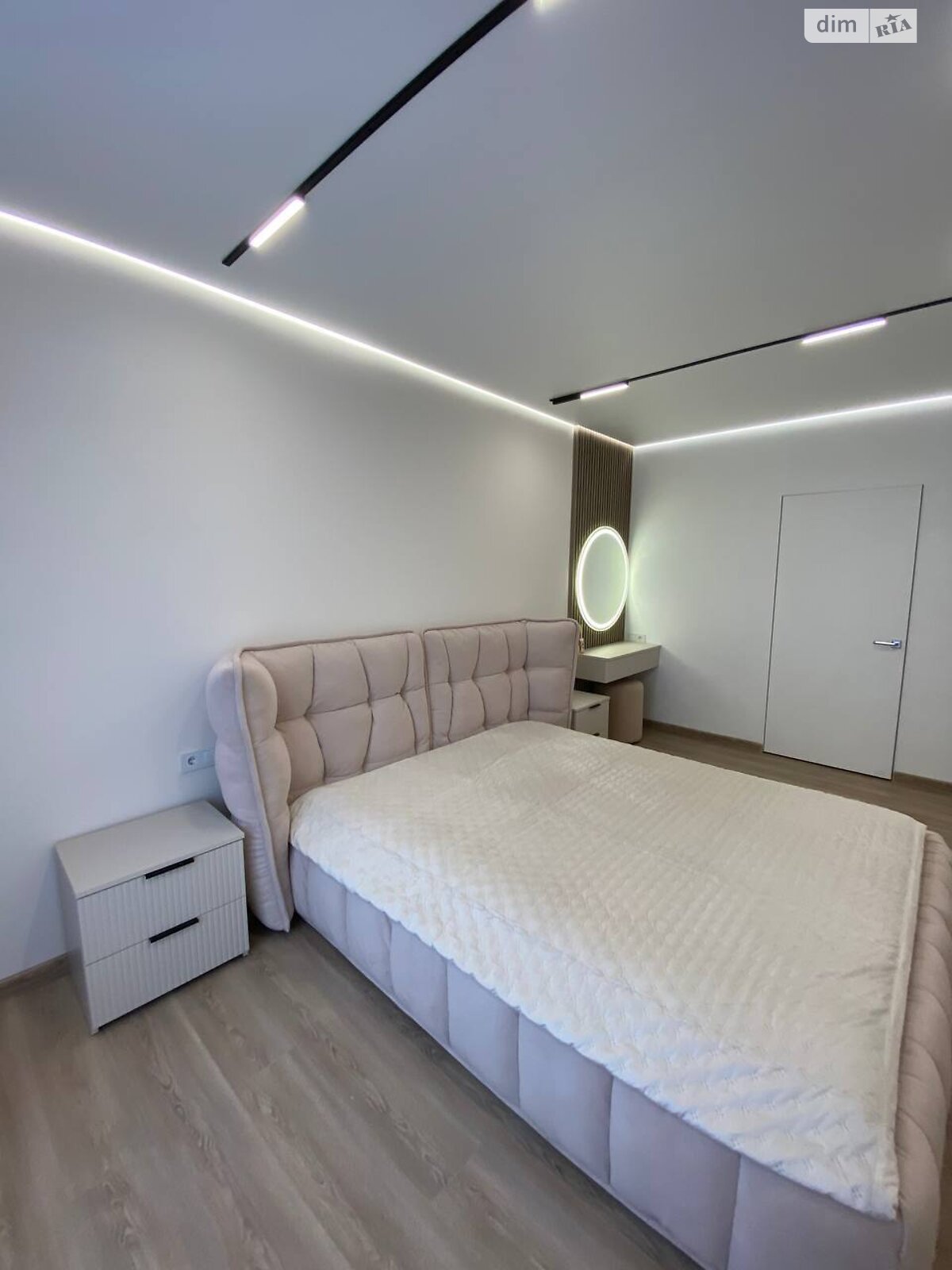 Продажа двухкомнатной квартиры в Ивано-Франковске, на бул. Южный 32, район Центр фото 1 Продажа двухкомнатной квартиры в Ивано-Франковске, на бул. Южный 32, район Центр фото 1