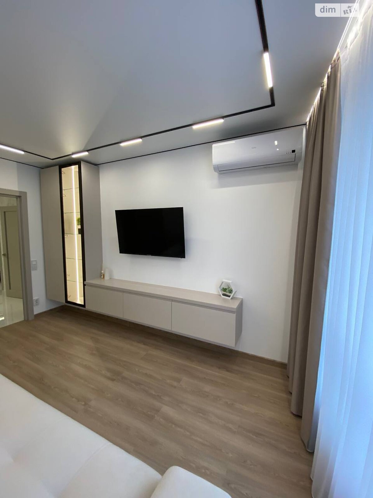 Продажа двухкомнатной квартиры в Ивано-Франковске, на бул. Южный 32, район Центр фото 1 Продажа двухкомнатной квартиры в Ивано-Франковске, на бул. Южный 32, район Центр фото 1