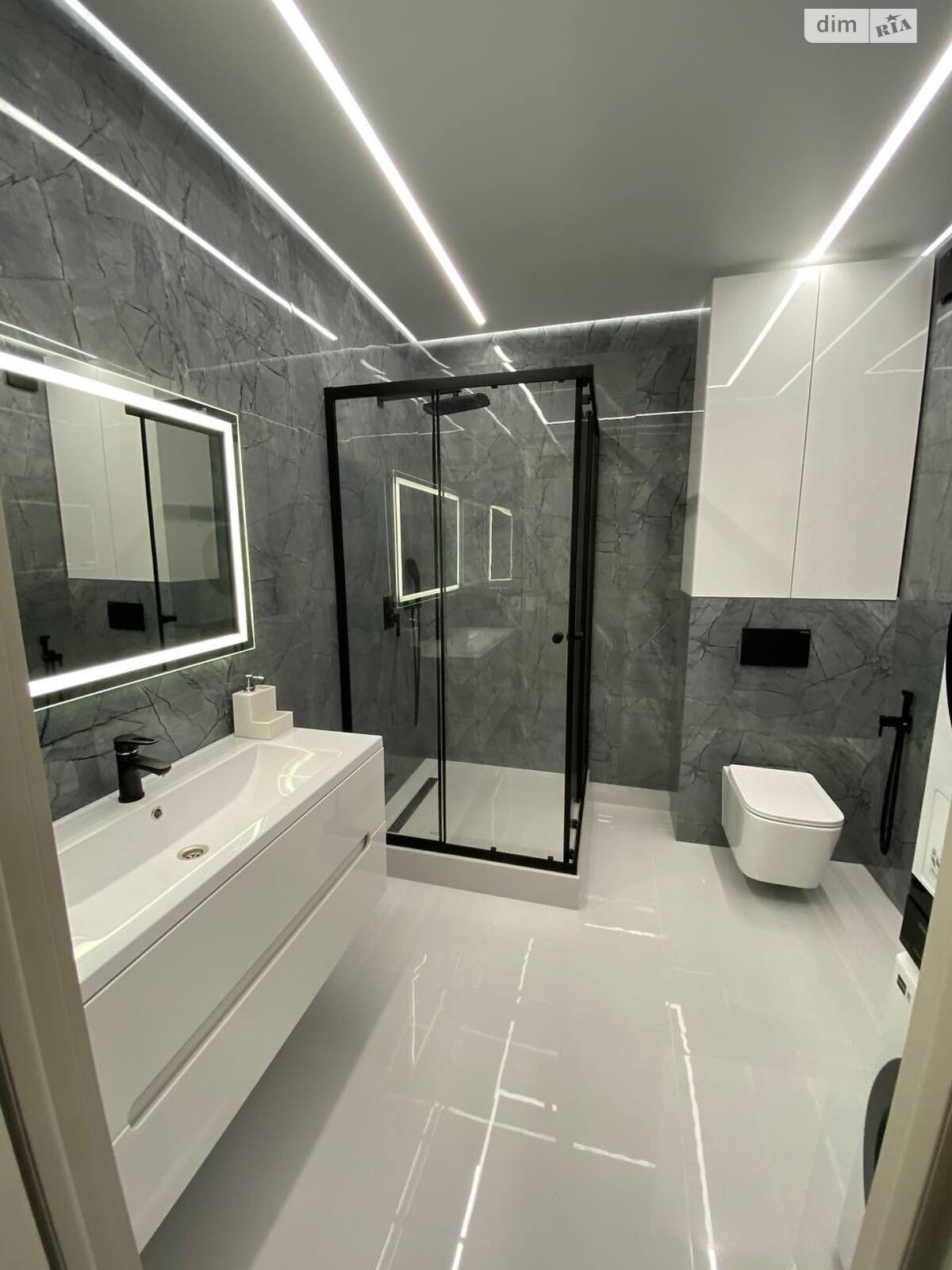 Продажа двухкомнатной квартиры в Ивано-Франковске, на бул. Южный 32, район Центр фото 1 Продажа двухкомнатной квартиры в Ивано-Франковске, на бул. Южный 32, район Центр фото 1