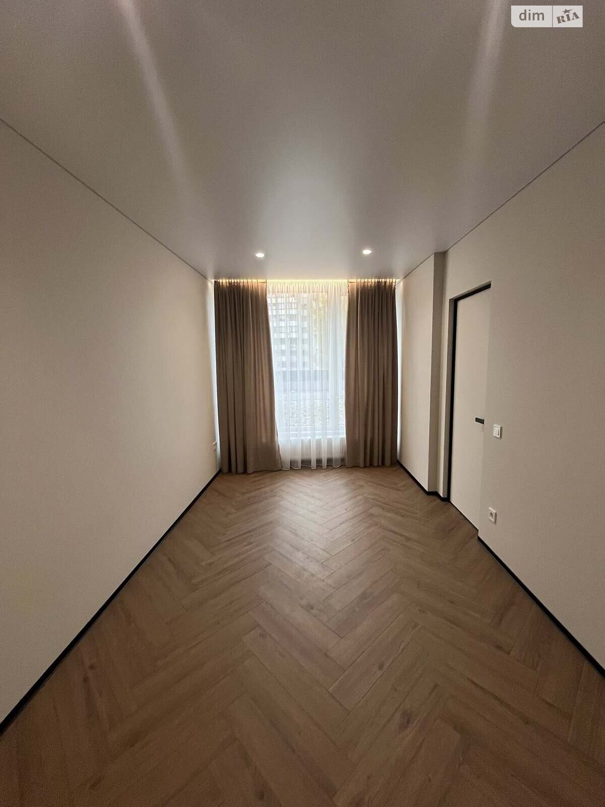 Продаж двокімнатної квартири в Івано-Франківську, на бул. Південний, район Центр фото 1