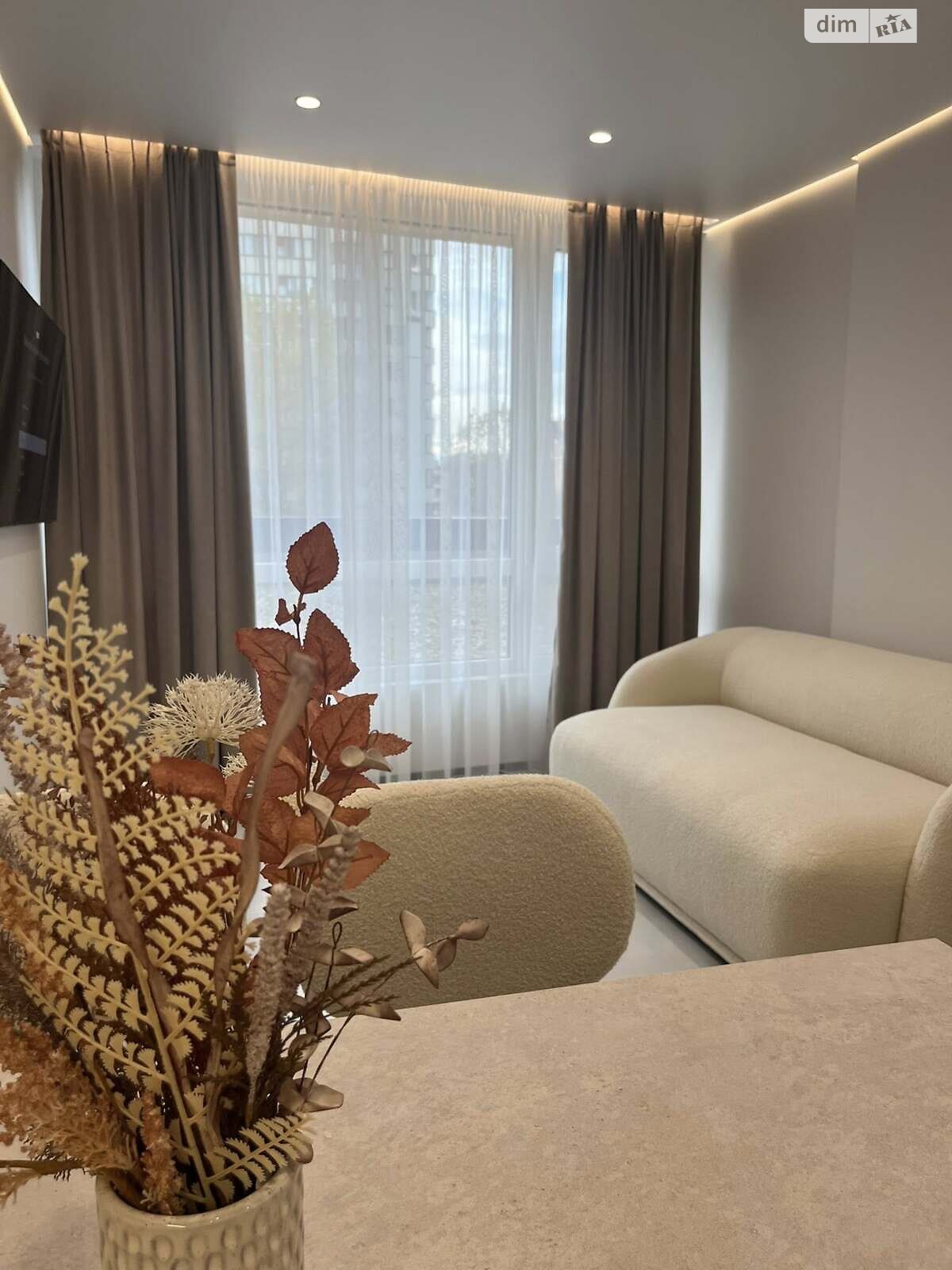 Продаж двокімнатної квартири в Івано-Франківську, на бул. Південний, район Центр фото 1