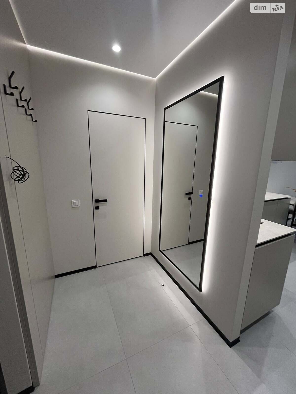 Продаж двокімнатної квартири в Івано-Франківську, на бул. Південний, район Центр фото 1