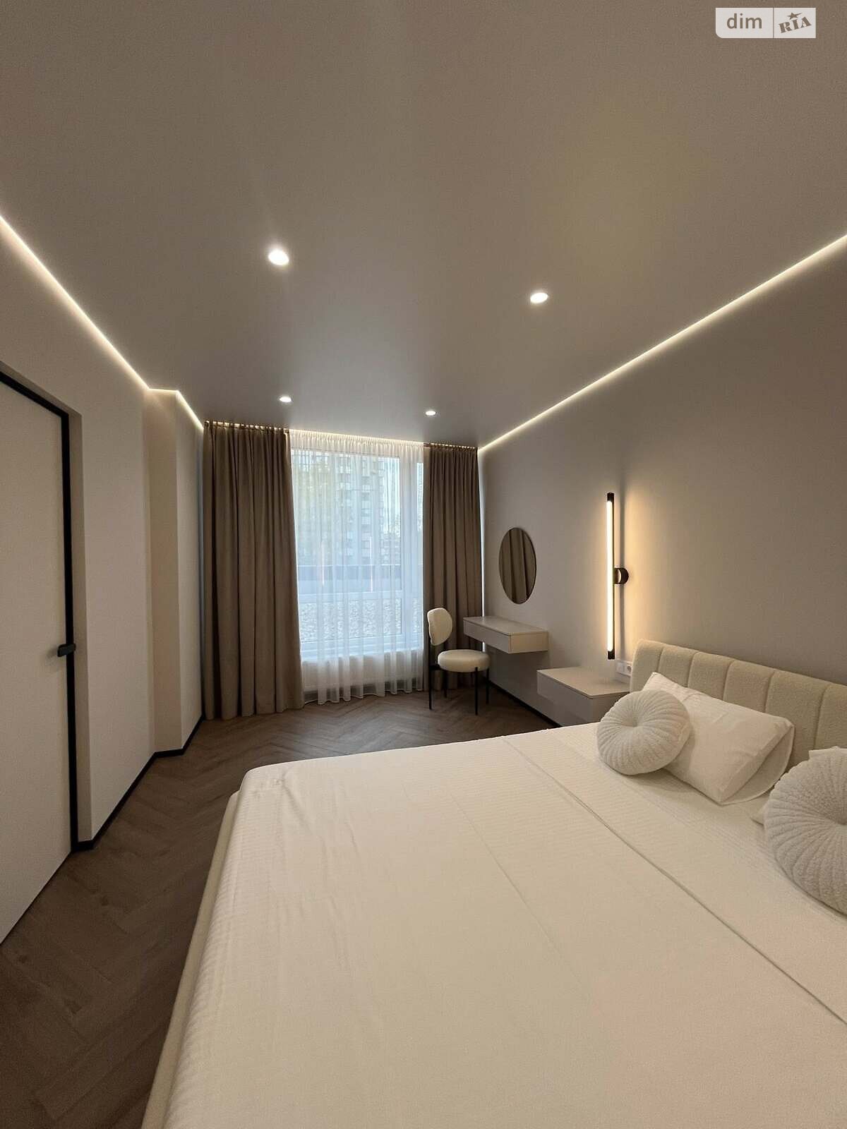 Продаж двокімнатної квартири в Івано-Франківську, на бул. Південний, район Центр фото 1