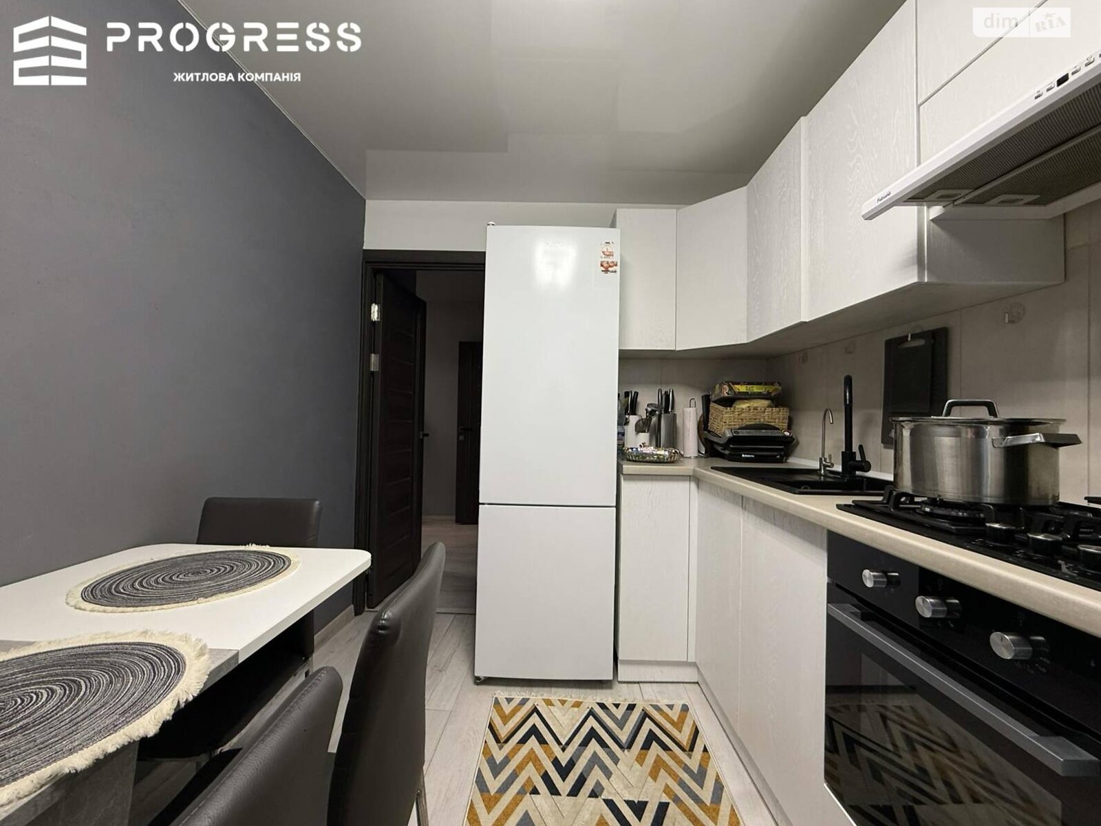 Продажа двухкомнатной квартиры в Ивано-Франковске, на бул. Южный, район Центр фото 1