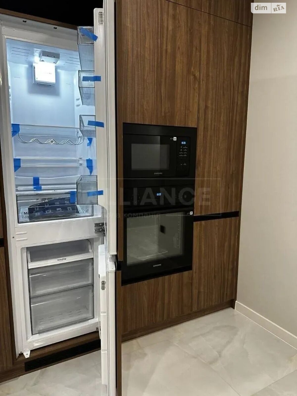 Продажа двухкомнатной квартиры в Ивано-Франковске, на ул. Юліана Пелеша, район Центр фото 1 Продажа двухкомнатной квартиры в Ивано-Франковске, на ул. Юліана Пелеша, район Центр фото 1
