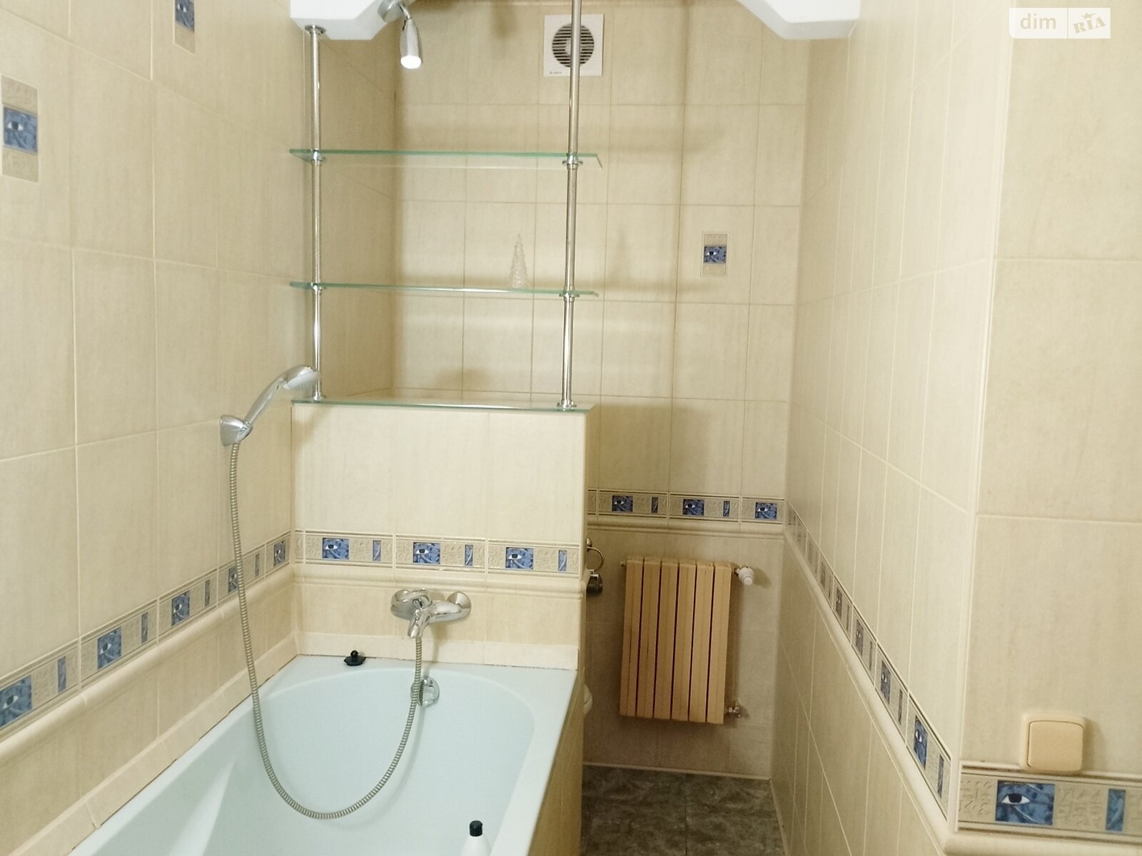 Продажа четырехкомнатной квартиры в Ивано-Франковске, на ул. Заклинских 1А, район Центр фото 1 Продажа четырехкомнатной квартиры в Ивано-Франковске, на ул. Заклинских 1А, район Центр фото 1