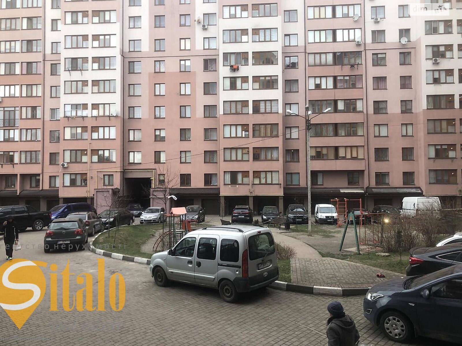 Продажа трехкомнатной квартиры в Ивано-Франковске, на ул. Пулюя И. 15А, район Центр фото 1