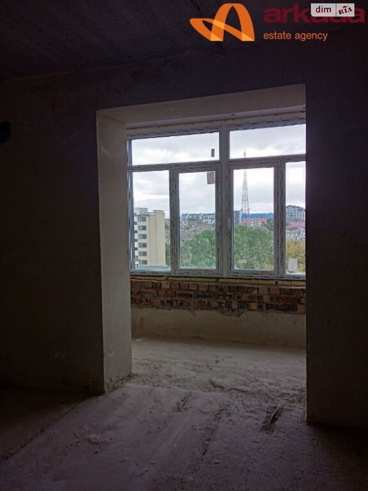 Продаж однокімнатної квартири в Івано-Франківську, на бул. Південний 32, район Центр фото 1
