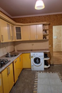 Продажа двухкомнатной квартиры в Ивано-Франковске, на ул. Угорницкая, фото 2