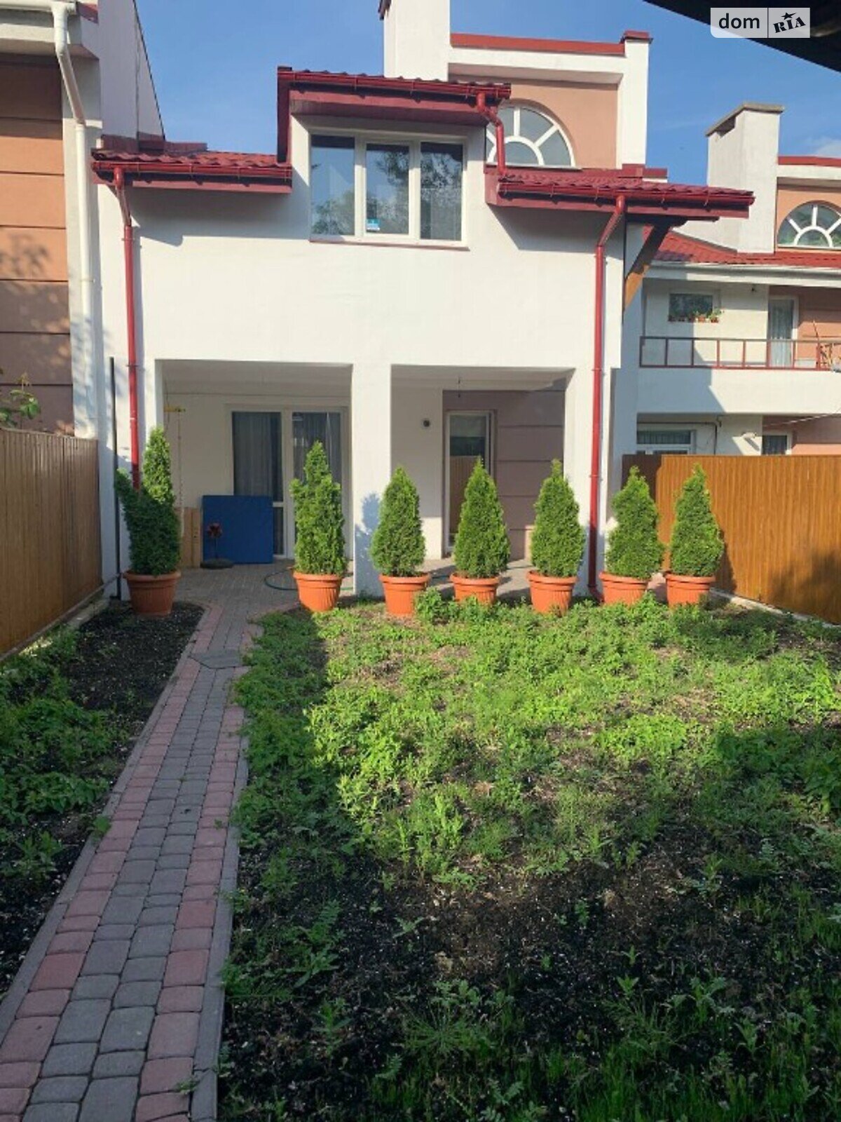Продажа четырехкомнатной квартиры в Ивано-Франковске, на шоссе Калушское, фото 1 Продажа четырехкомнатной квартиры в Ивано-Франковске, на шоссе Калушское, фото 1