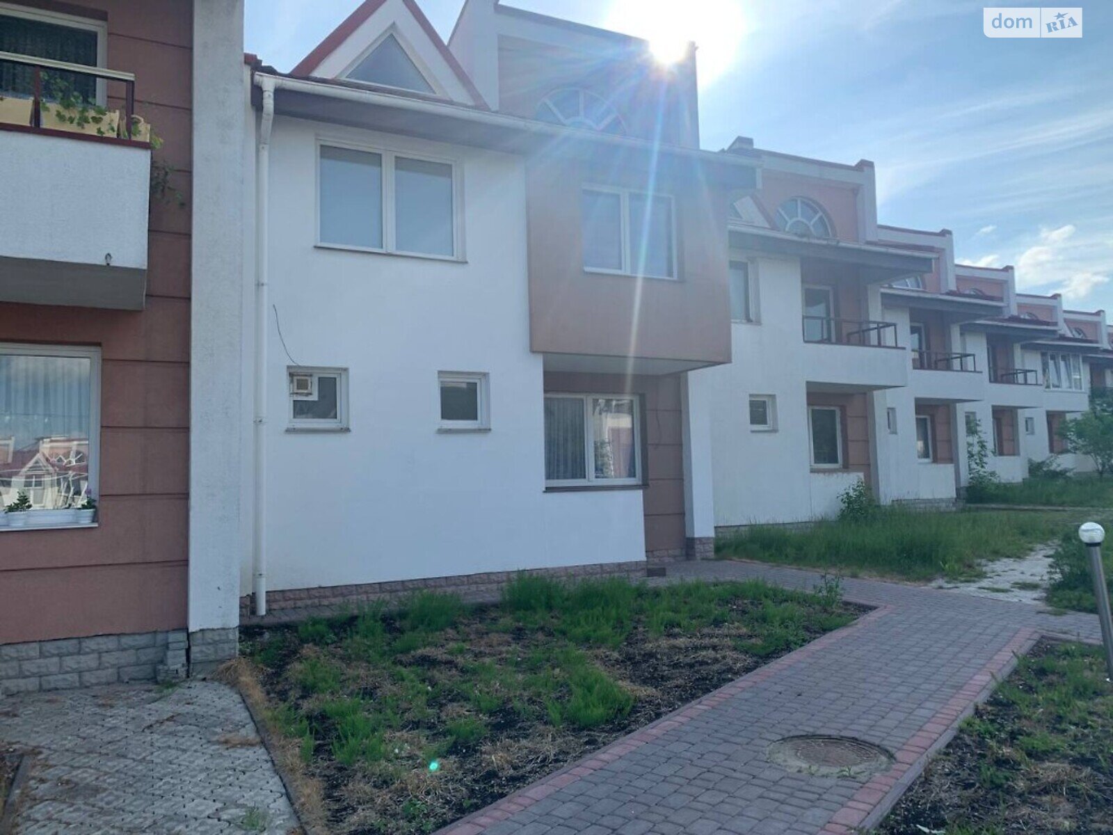 Продажа четырехкомнатной квартиры в Ивано-Франковске, на шоссе Калушское, фото 1 Продажа четырехкомнатной квартиры в Ивано-Франковске, на шоссе Калушское, фото 1