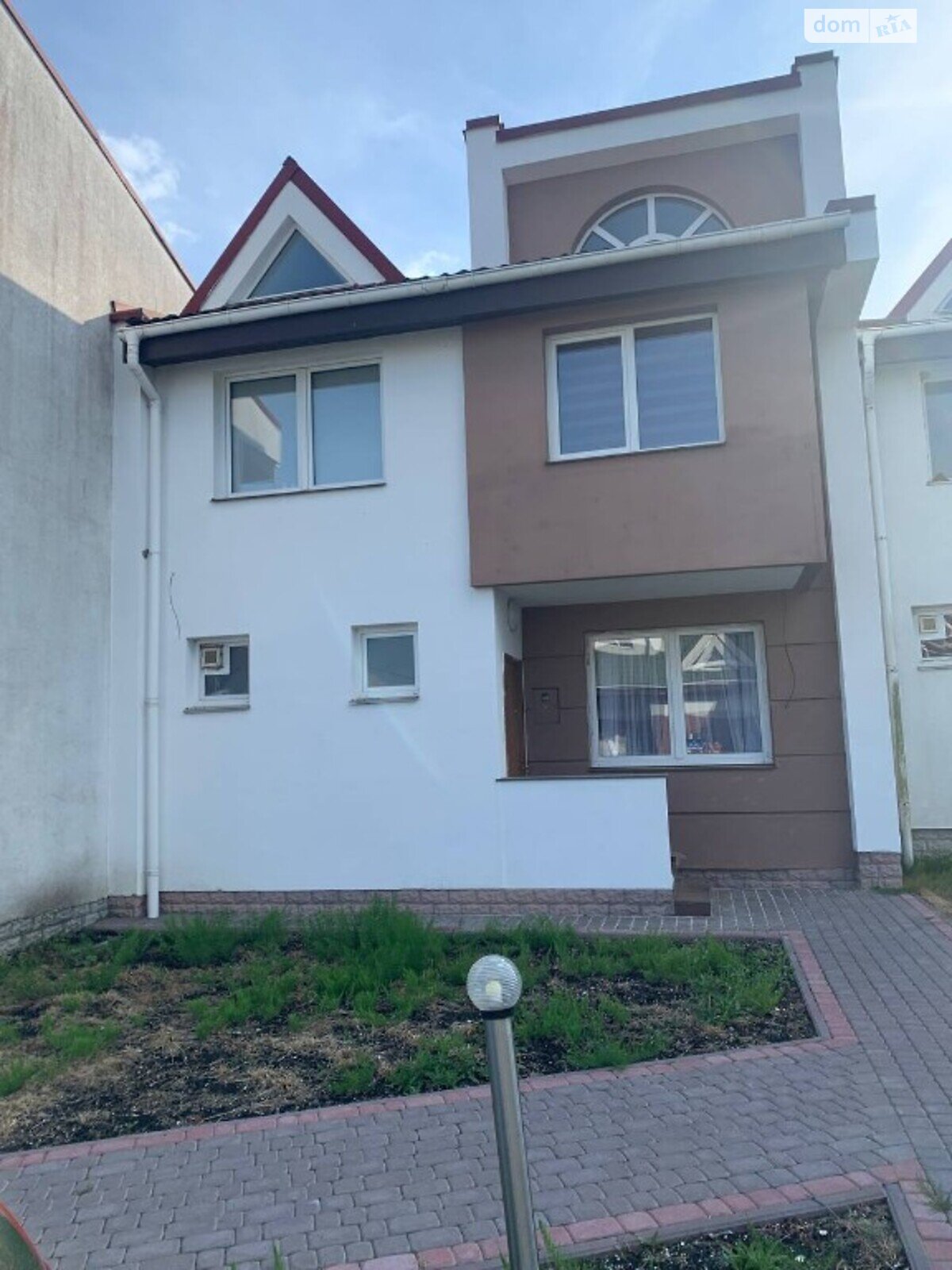 Продажа четырехкомнатной квартиры в Ивано-Франковске, на шоссе Калушское, фото 1 Продажа четырехкомнатной квартиры в Ивано-Франковске, на шоссе Калушское, фото 1