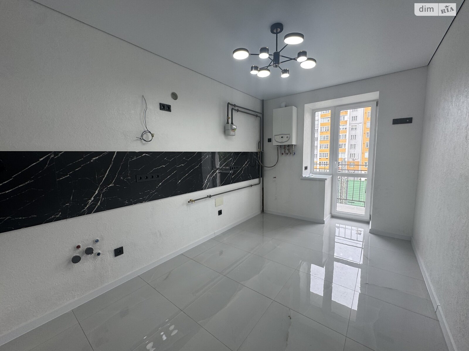 Продажа двухкомнатной квартиры в Ивано-Франковске, на ул. Урожайная 7А, фото 1 Продажа двухкомнатной квартиры в Ивано-Франковске, на ул. Урожайная 7А, фото 1