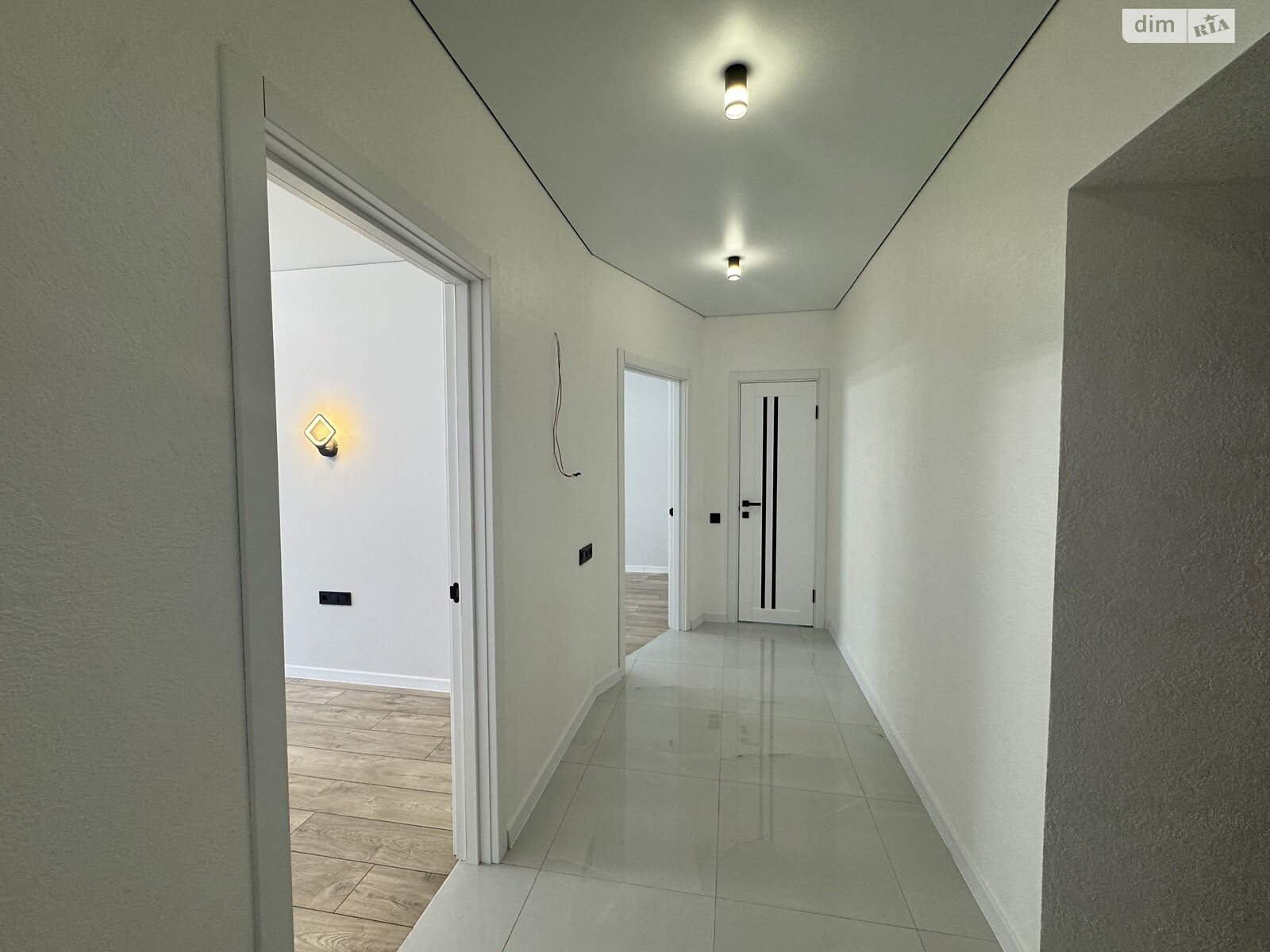 Продажа двухкомнатной квартиры в Ивано-Франковске, на ул. Урожайная 7А, фото 1 Продажа двухкомнатной квартиры в Ивано-Франковске, на ул. Урожайная 7А, фото 1