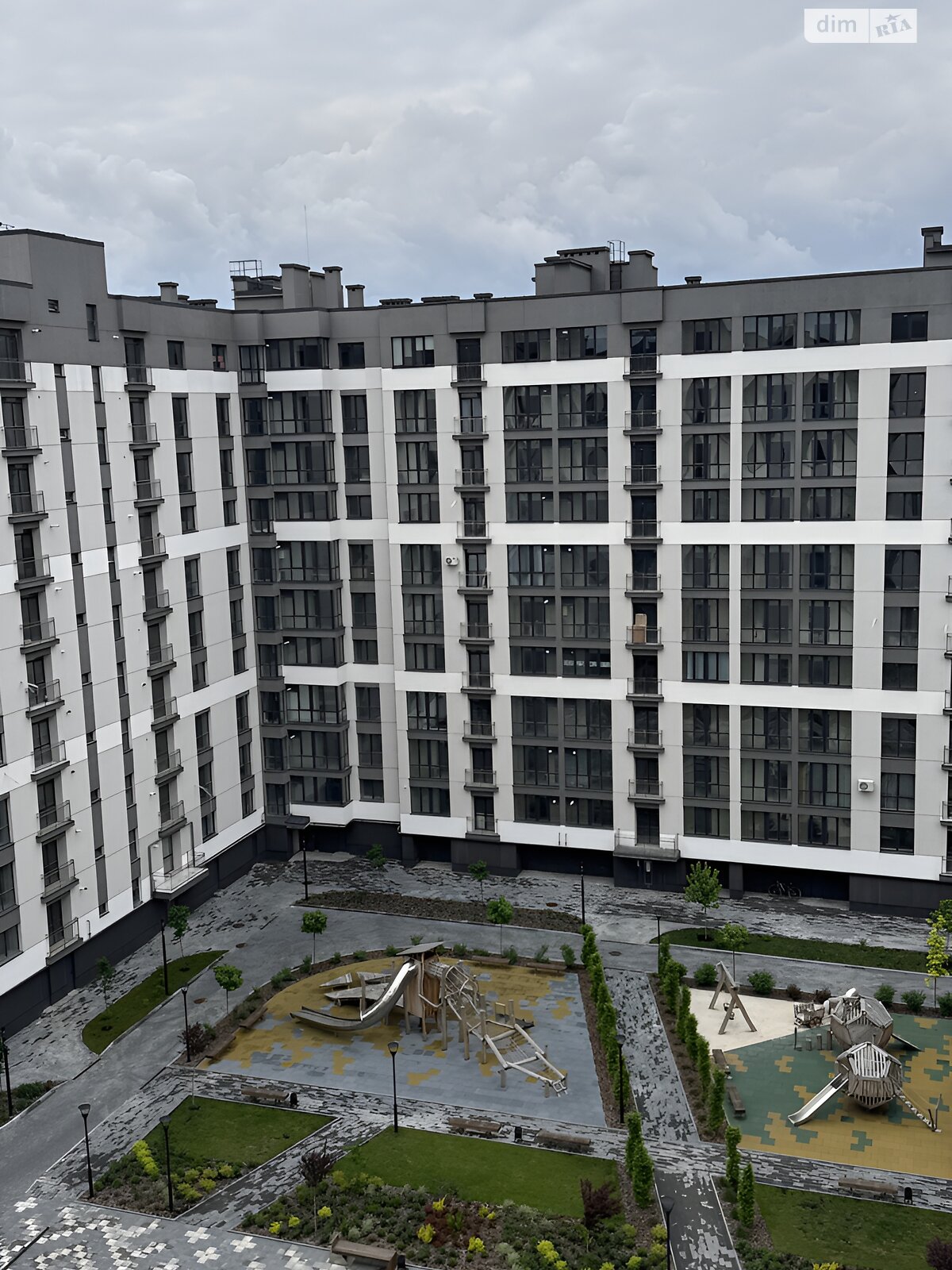 Продажа двухкомнатной квартиры в Ивано-Франковске, на ул. Виноградная 175А, фото 1 Продажа двухкомнатной квартиры в Ивано-Франковске, на ул. Виноградная 175А, фото 1