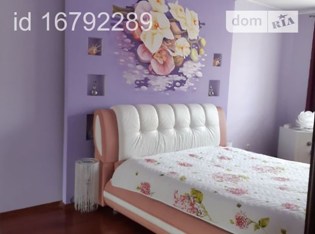 Продажа трехкомнатной квартиры в Ивано-Франковске, на Молодіжна район Вокзал фото 1 Продажа трехкомнатной квартиры в Ивано-Франковске, на Молодіжна район Вокзал фото 1