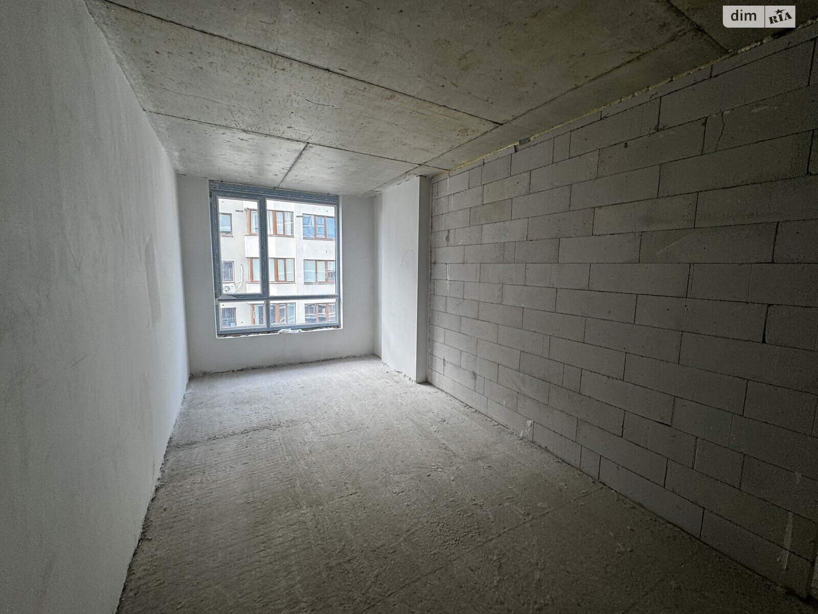 Продаж однокімнатної квартири в Івано-Франківську, на бул. Південний, район Центр фото 1