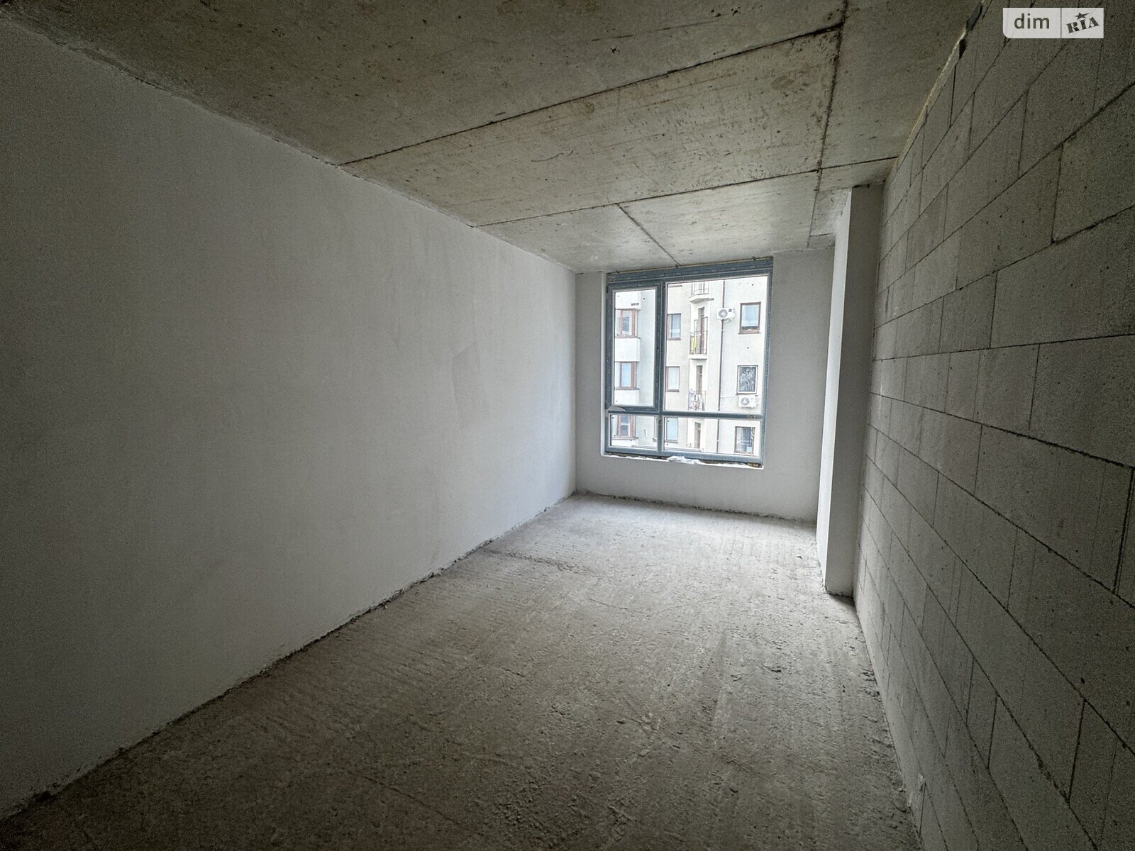 Продаж однокімнатної квартири в Івано-Франківську, на бул. Південний, район Центр фото 1