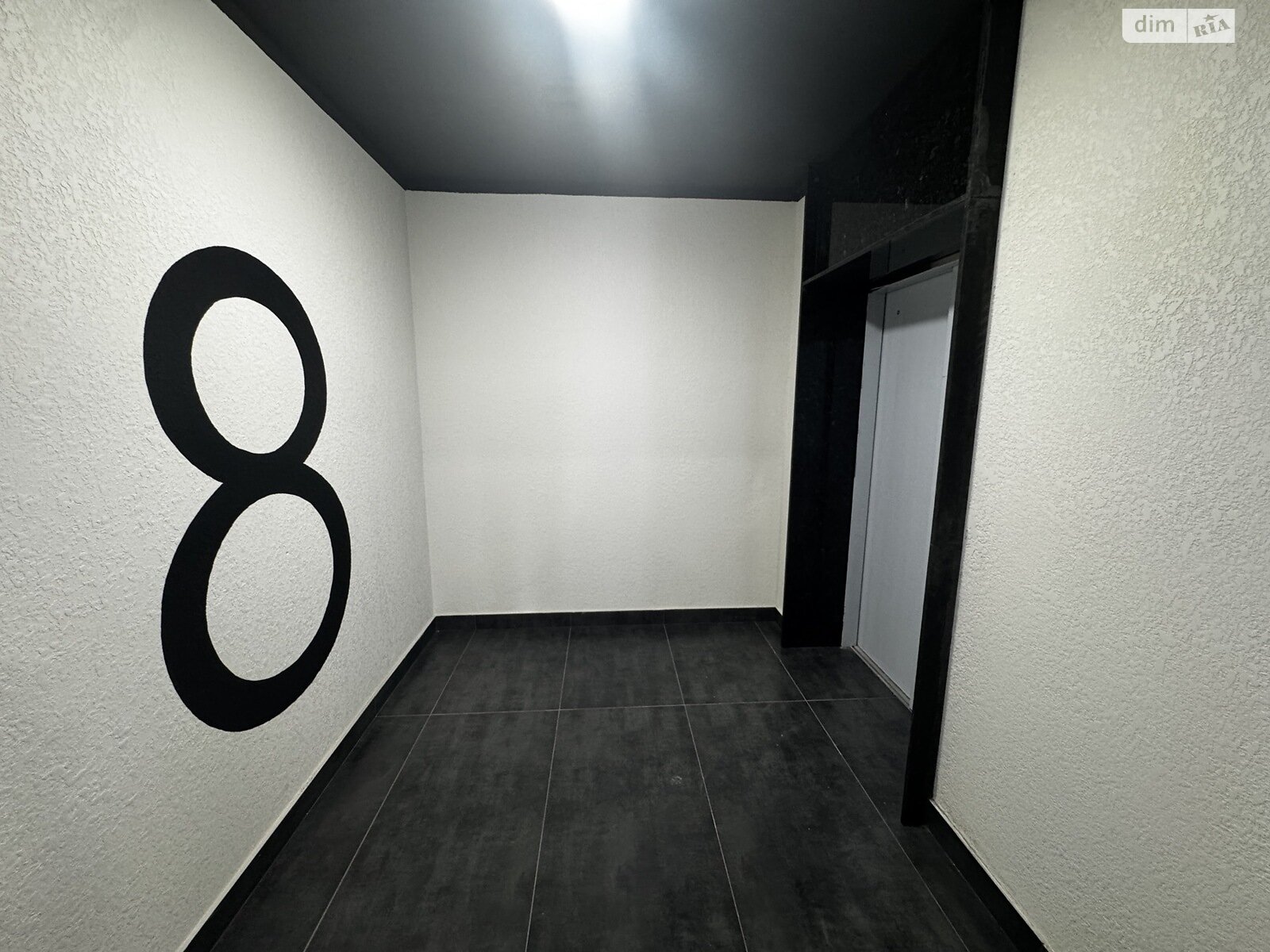 Продаж однокімнатної квартири в Івано-Франківську, на бул. Південний, район Центр фото 1