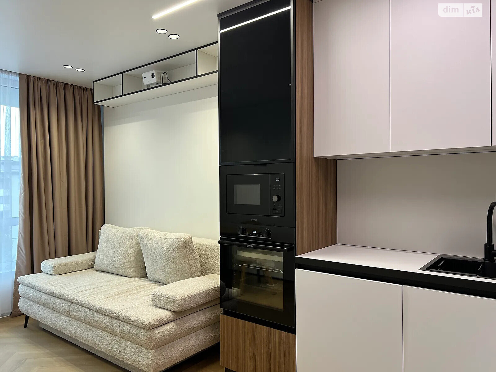 Продаж однокімнатної квартири в Івано-Франківську, на бул. Південний 32Б, фото 1