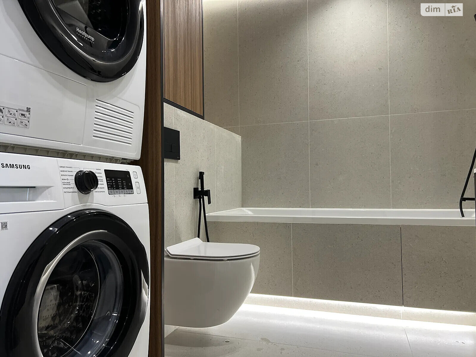 Продаж однокімнатної квартири в Івано-Франківську, на бул. Південний 32Б, фото 1