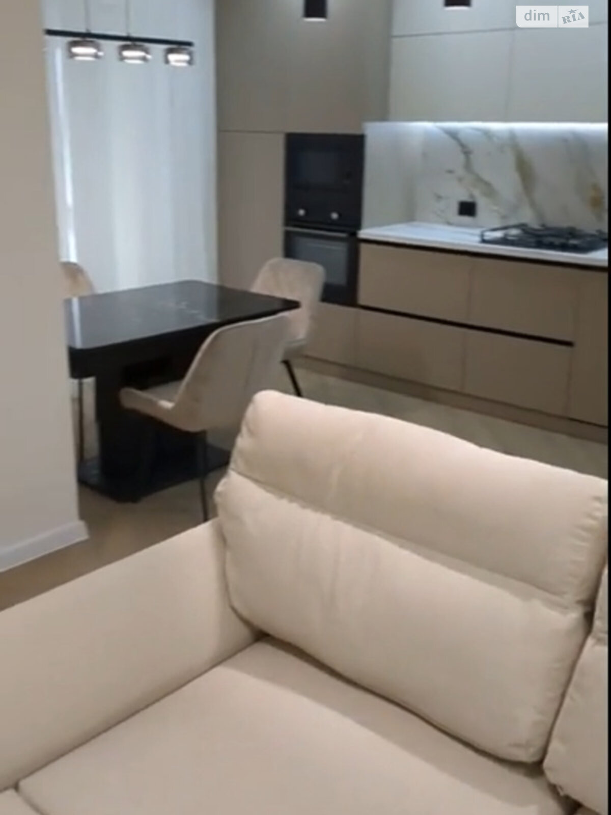 Продаж двокімнатної квартири в Івано-Франківську, на вул. Юліана Пелеша 60, фото 1 Продаж двокімнатної квартири в Івано-Франківську, на вул. Юліана Пелеша 60, фото 1