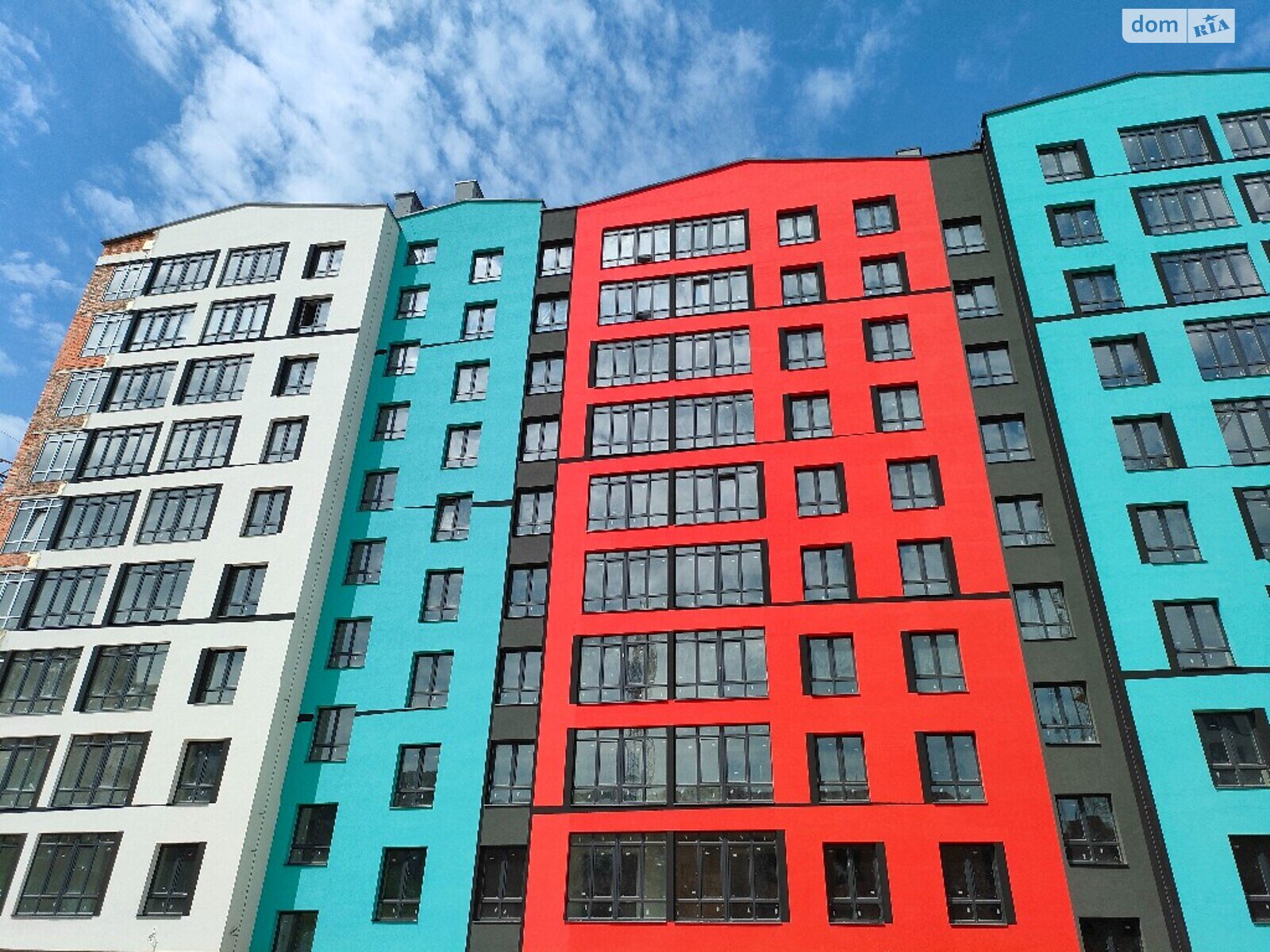 Продажа трехкомнатной квартиры в Ивано-Франковске, на ул. Национальной Гвардии, район Арсенал фото 1